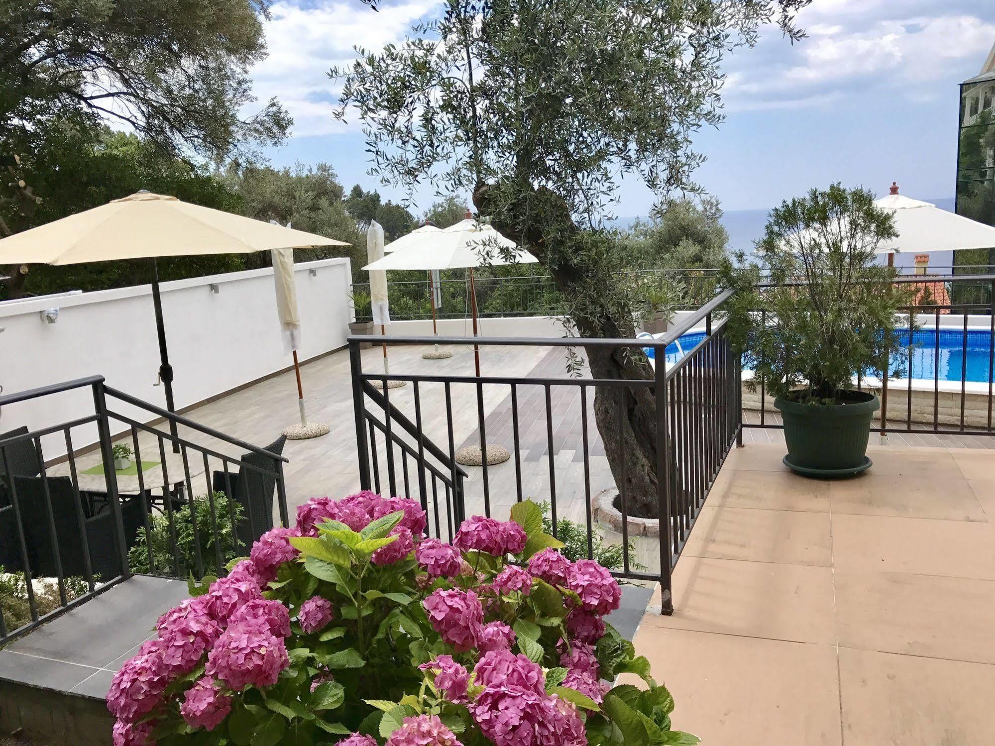 Apartments Kentera Lux Sveti Stefan Dış mekan fotoğraf